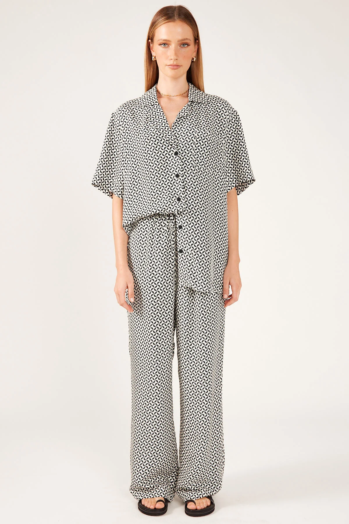 Perfect Stranger GEO PATTERN PANT White Print