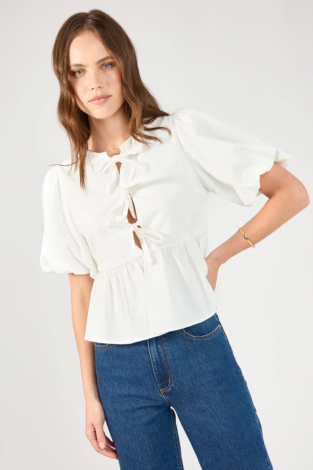 Perfect Stranger Delilah Tie Front Short Sleeve Blouse White
